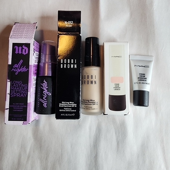Travel Make up bundle of 3 new in box - Picture 1 of 6